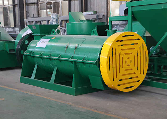 Granulateur d'engrais organique à taux de granulation élevé