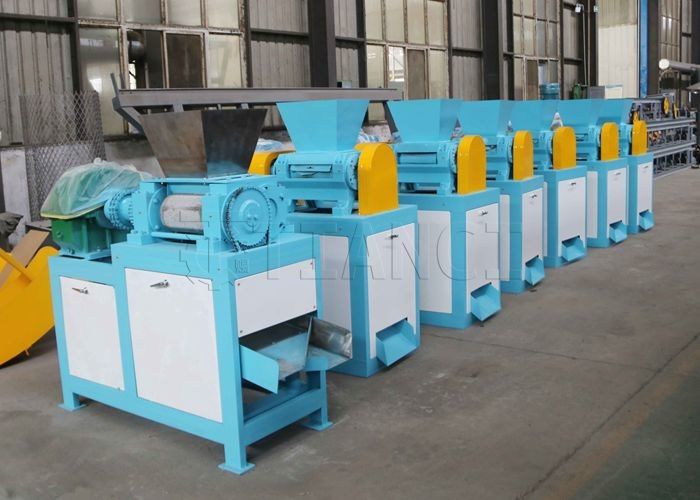 Granulateur de presse à rouleaux sec pour la production d'engrais NPK 1-3 T/h