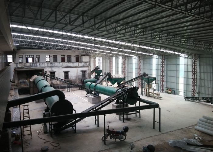 Équipement de granulation d'engrais pour le compost ligne de production machine de fabrication de granulés d'engrais organiques