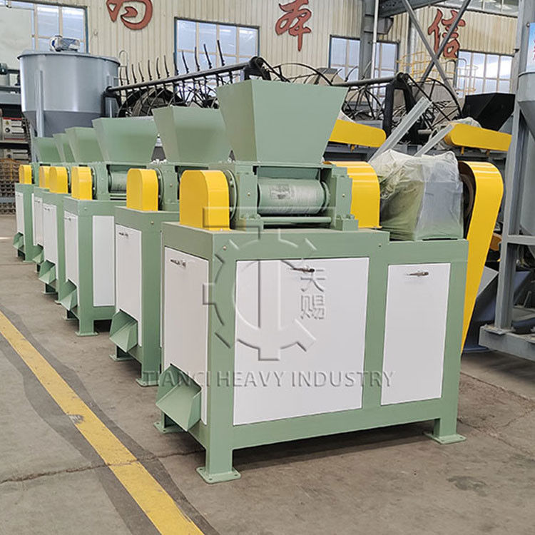 Poudre sèche Granulateur à double rouleau Équipement de granulation au sulfate d'ammonium Machine de fabrication de granulés d'engrais
