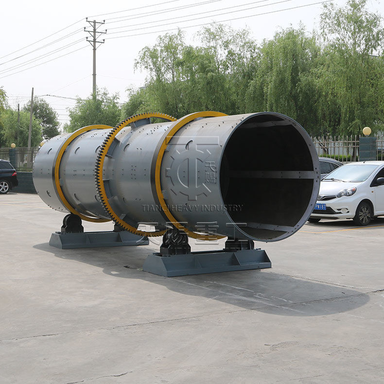 Équipement pour une ligne de production de granulation d'engrais composés (granulation à tambour rotatif) d'une production annuelle de 50 000 tonnes (N20%, K15%, urée40%)