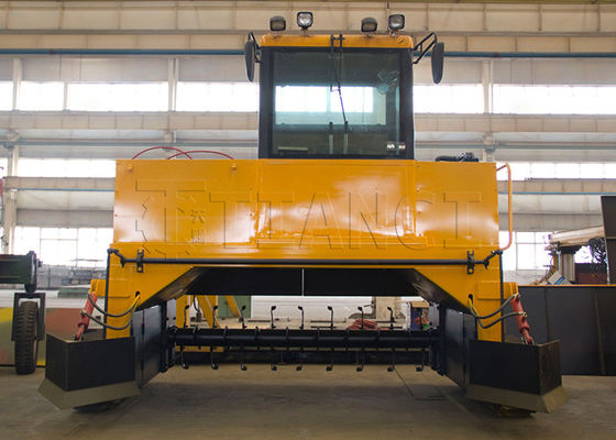Machine à compostage de fermentation de fumier organique de type chenille pour décomposition aérobie en tas au sol
